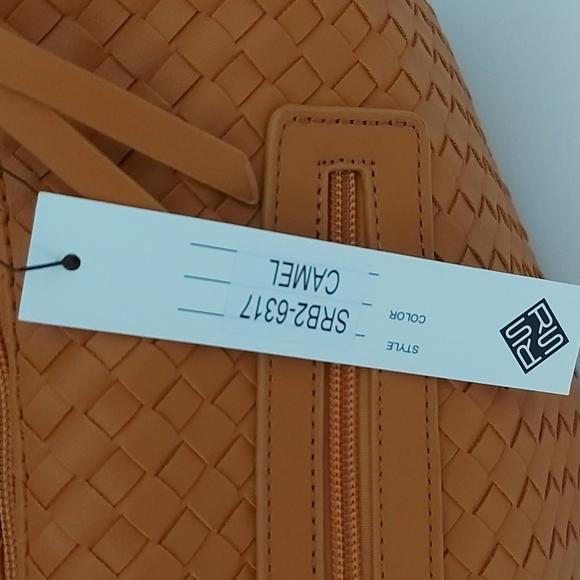 NWT Sondra Roberts Squared Hobo Bag - Picture 10 of 10